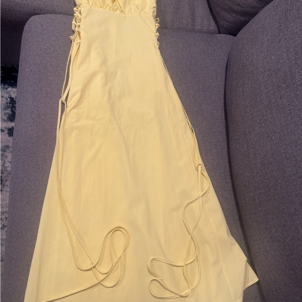 Elegant Yellow Maxi Dress